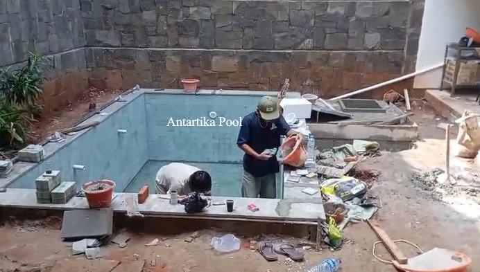 Wujudkan Kolam Renang di Lahan Terbatas Pekalongan